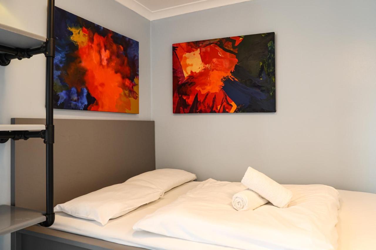 Astor Hyde Park Hostel (Adults Only) Лондон Екстериор снимка