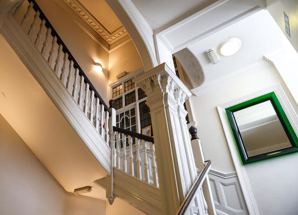 Astor Hyde Park Hostel (Adults Only) Лондон Екстериор снимка