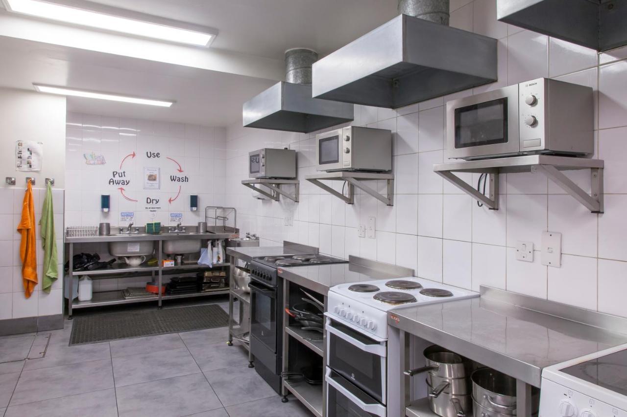 Astor Hyde Park Hostel (Adults Only) Лондон Екстериор снимка